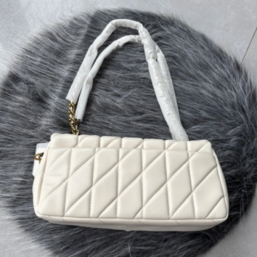 Coach white leather chain bag - Picture 7 of 12